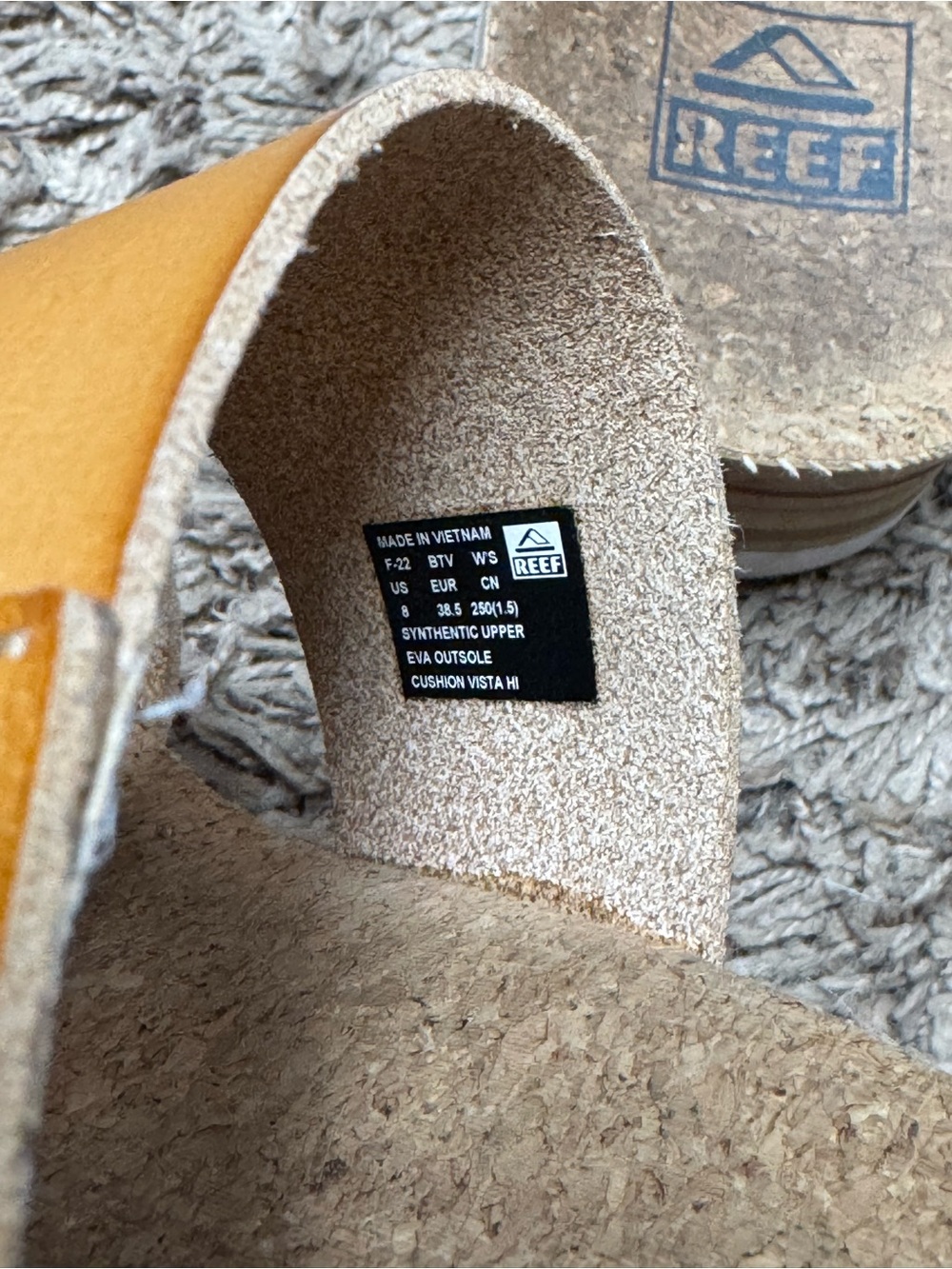 Reef Cushion Vista Hi Flip Flop - Picture 4 of 6